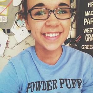 Meet your Posher, Danielle