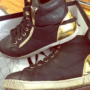 High top sneakers
