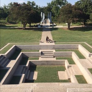 Meet your Posher, Ofelia