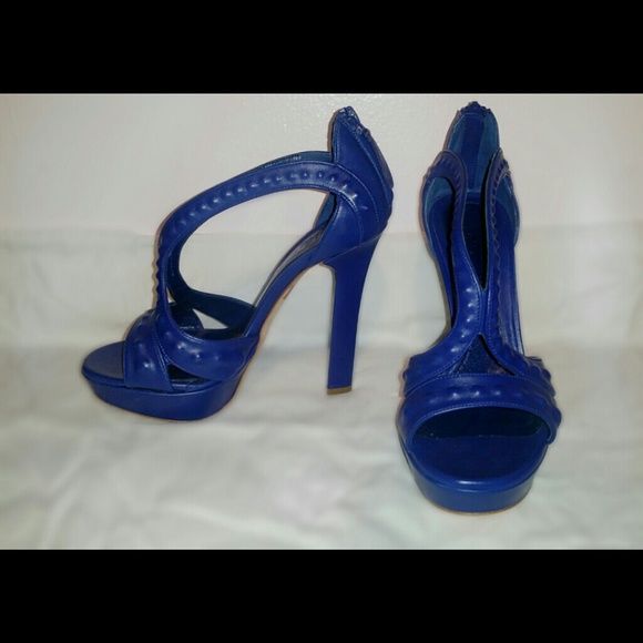 Alexander McQueen sandal style heel