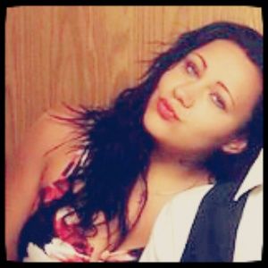 Meet your Posher, Dionna