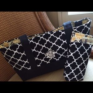 NWOT elegantly beautiful! Classic black/white.