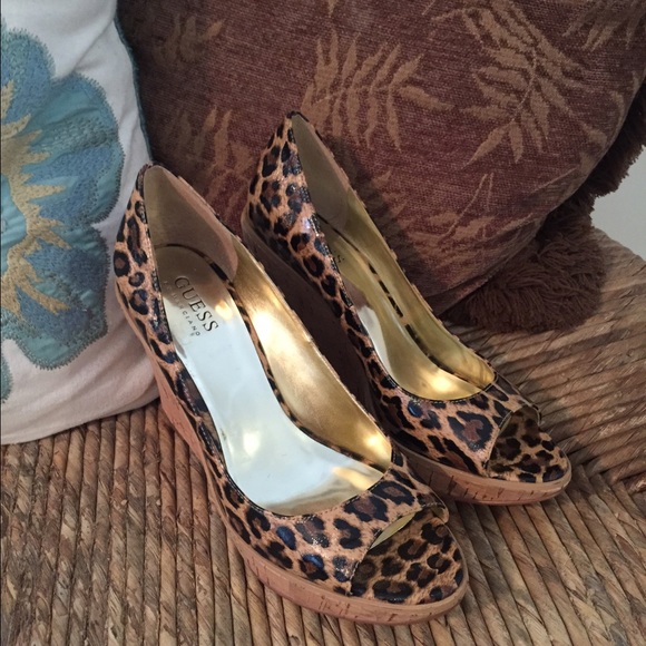 Guess shoes size 7