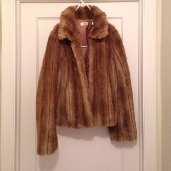 NWOT faux fur puffy coat