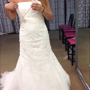 Wedding dress!!