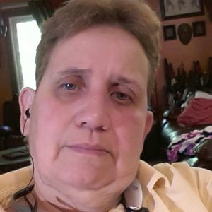 Meet your Posher, Elaine