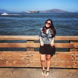 Meet your Posher, Carrie