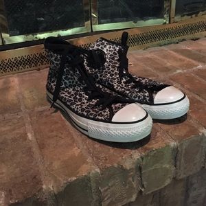 Sequined Cheetah print high top Converse