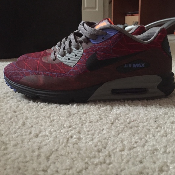EXCLUSIVE Nike Airmax "Fingertrap" - Picture 2 of 2