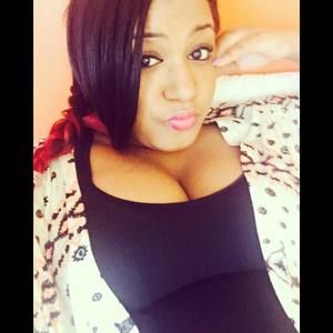 Meet your Posher, Desiree