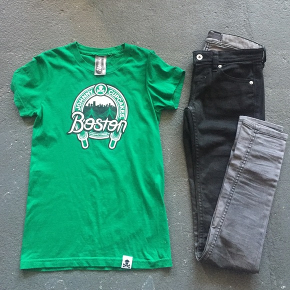 Johnny Cupcakes tee