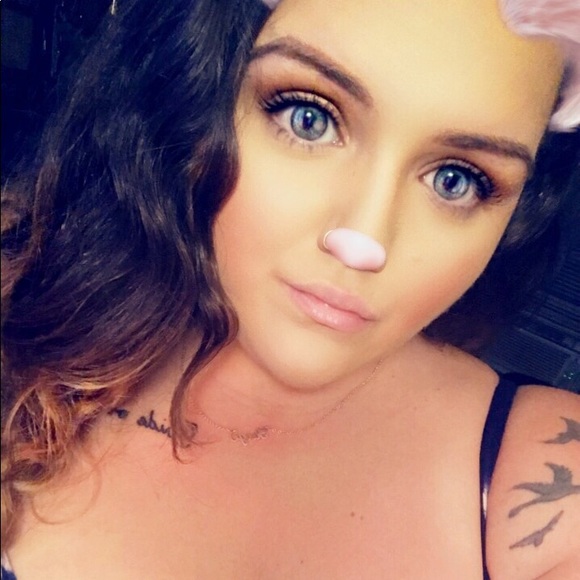 Get to know me!🌙 - Picture 2 of 4