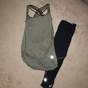Lululemon top with built in bra