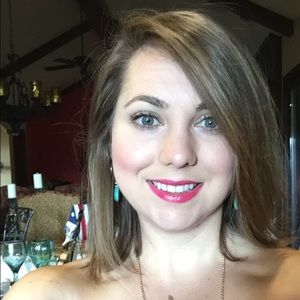 Meet your Posher, Kendra