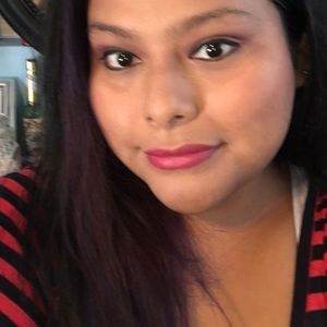 Meet your Posher, Yvette