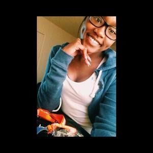 Meet your Posher, Anika