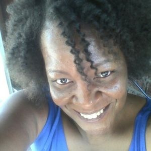 Meet your Posher, Daphne