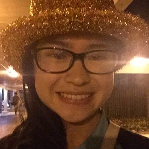 Meet your Posher, Stephanie