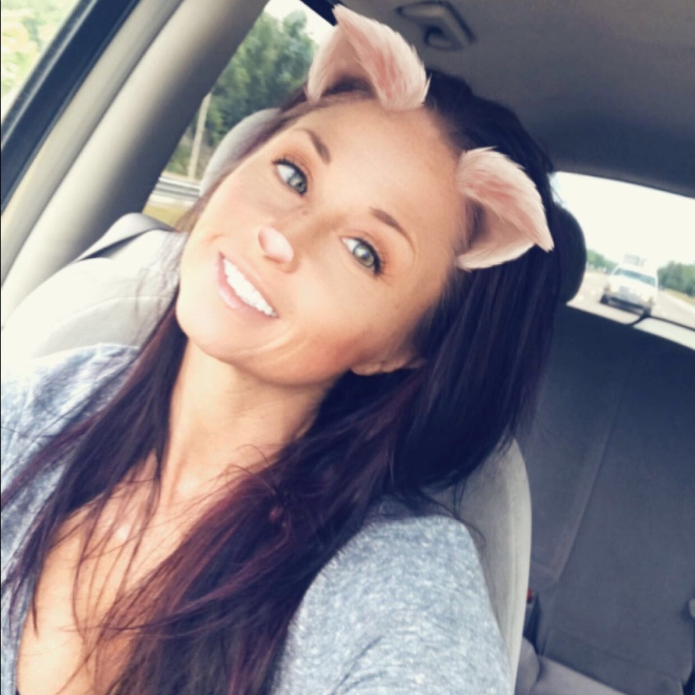 Meet your Posher, Amanda