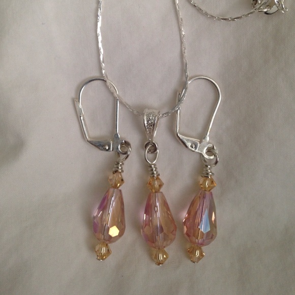 Earring pendant sets