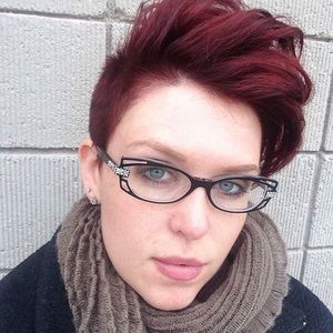 Meet your Posher, Ashley