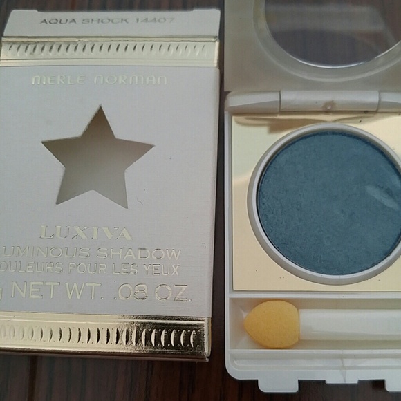 Luminous Shadow in color Aqua Shock - Picture 1 of 1
