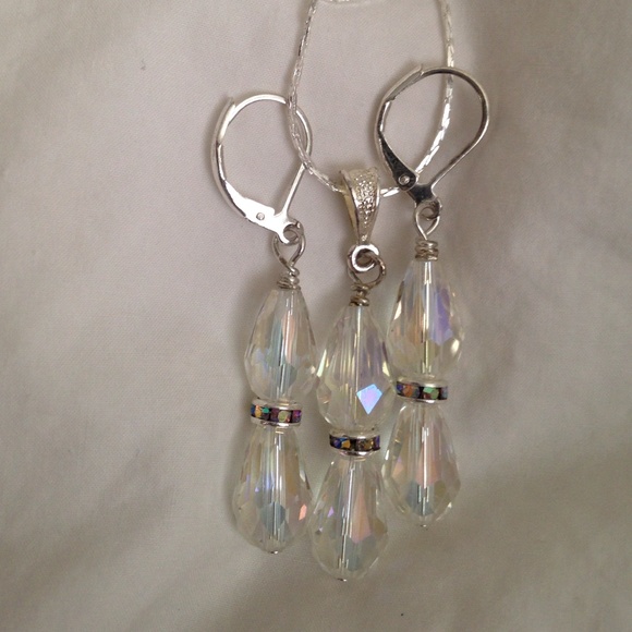 Earring pendant sets