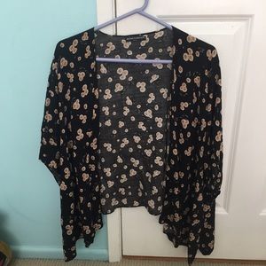 Brandy Melville Flower Kimono