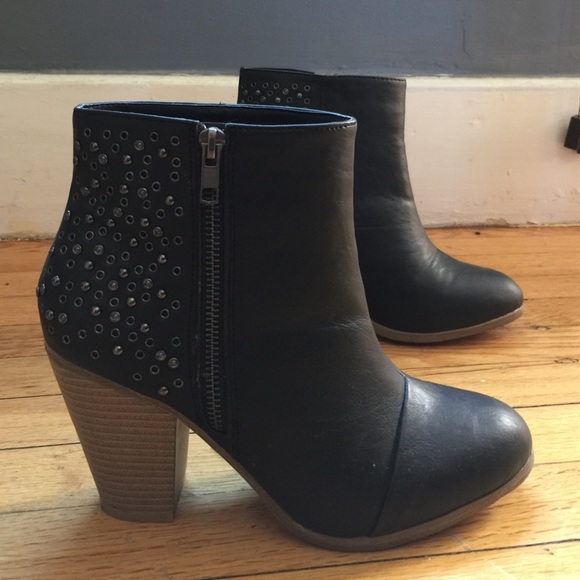Studded black leather Boots - Picture 2 of 4