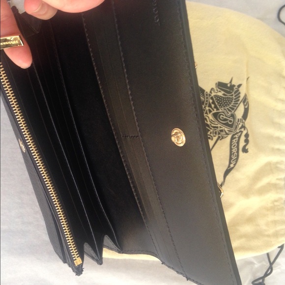 New Burberry Wallet Hanney Black with Tags - Picture 2 of 4