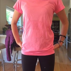 Lulu lemon shirt