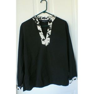 Jones New York Black and White V-Neck Blouse