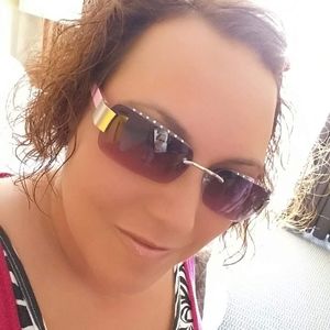 Meet your Posher, Robyn