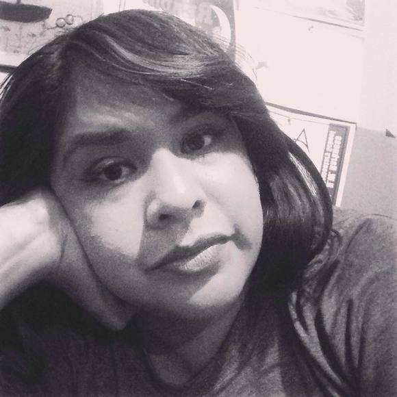 Meet your Posher, Ayala - Picture 1 of 1