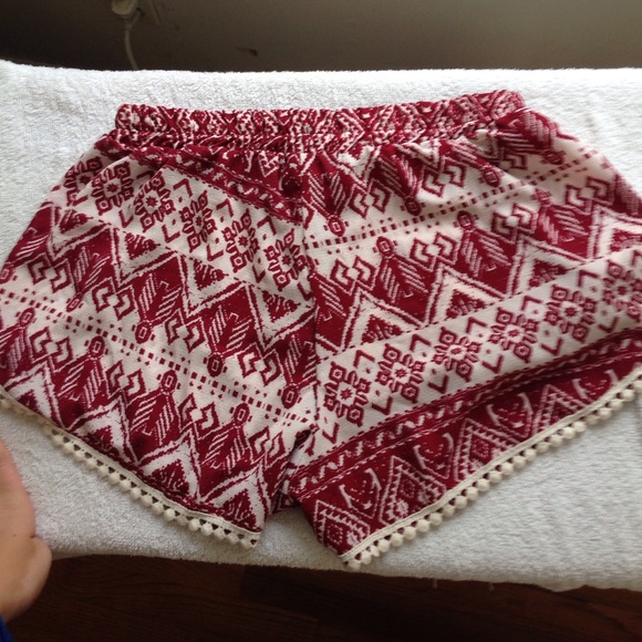 Cute patterned summer shorts - Picture 2 of 3