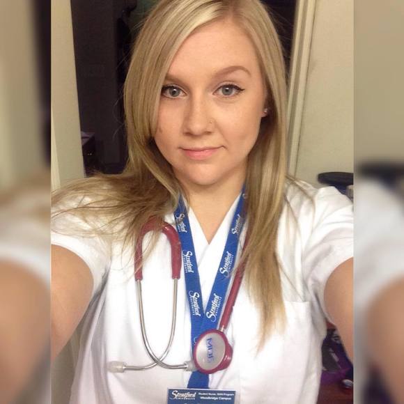 Meet your Posher, Carly