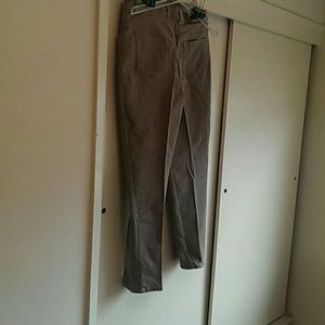 Gloria Vanderbilt Like New Jeans.