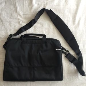Incase 13" MacBook Pro laptop bag