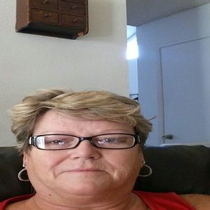 Meet your Posher, Carolyn