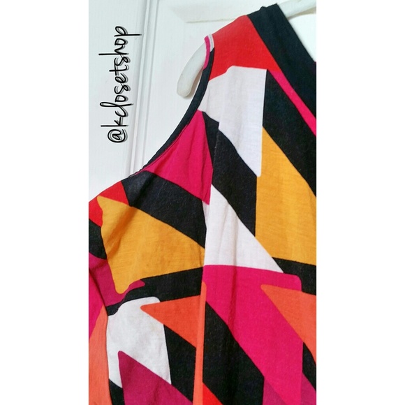 FINAL SALE Worthington® {COLD-SHOULDER DOLMAN TOP} - Picture 10 of 11