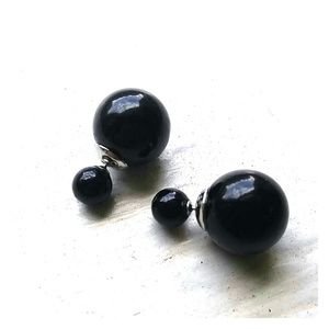 ❤Black, sterling double-side earrings