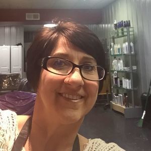 Meet your Posher, Stacy