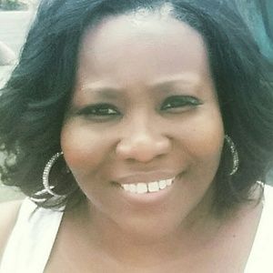 Meet your Posher, Dionne