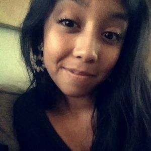 Meet your Posher, Kendra