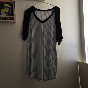 Oversized baseball striped tee