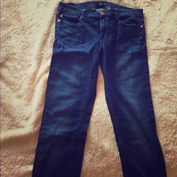 Bebe jeans