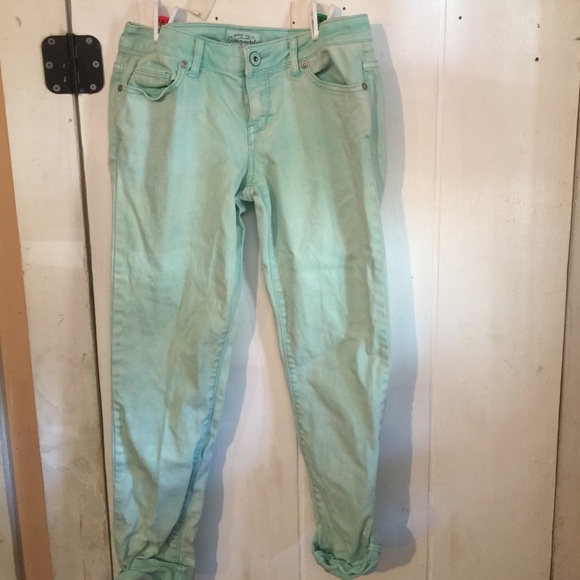 Aeropostale Aqua jeans size 3/4 short skinny