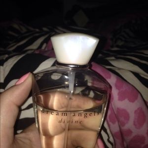 Divine and dark kiss