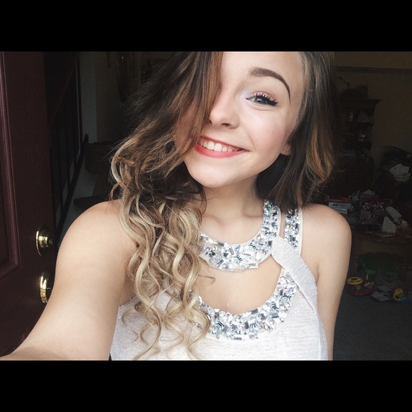 Meet your Posher, Hannah - Picture 1 of 1