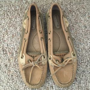 Beige girls Sperry's.
